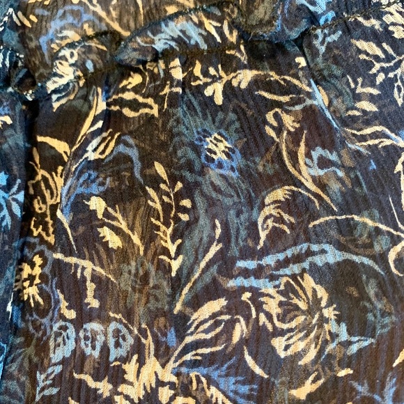 Elie Tahari Tunic Style Silk Blouse - Picture 9 of 9